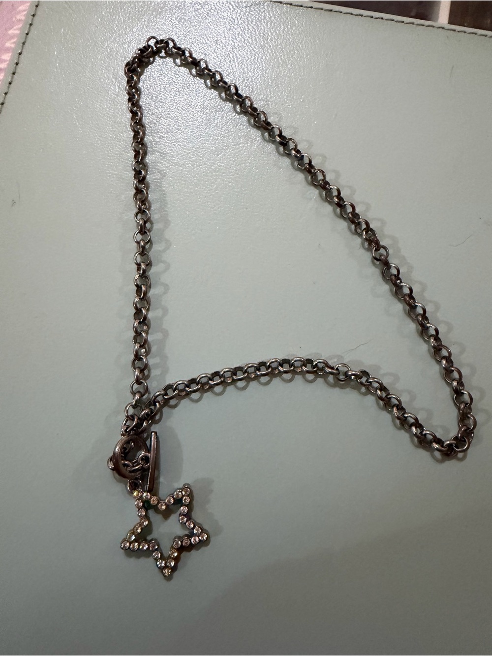 Vintage Guess Crystal Star Pendant Necklace - Silver